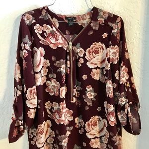 Rue 21 top. Women’s top. Juniors top.